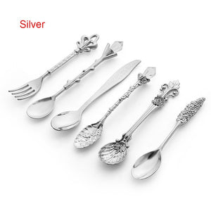 Open image in slideshow, Tea Spoon Set Gold Finish
